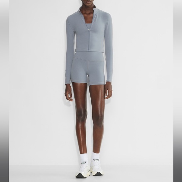 🌟Size Large - Aritzia Golden Butter Limit Zip Longsleeve - Picture 8 of 16